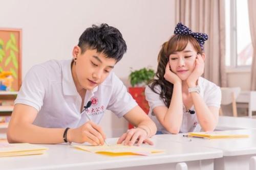 �������������ڵĹ�ϵ ������΢���Ƶ����� ��������Ӧ�����ʷ���