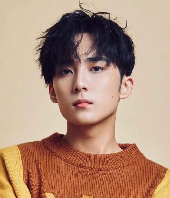 ���ӷ������鱻��Ů����˭��Ƭ�ع� X�������Ź��ӷ����ϱ���