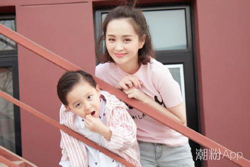 ��ɯһ������ȫ�Ҹ���Ƭ �Ϲ����۾����Ľ�˶��ͷ���ƾ���ǰ����