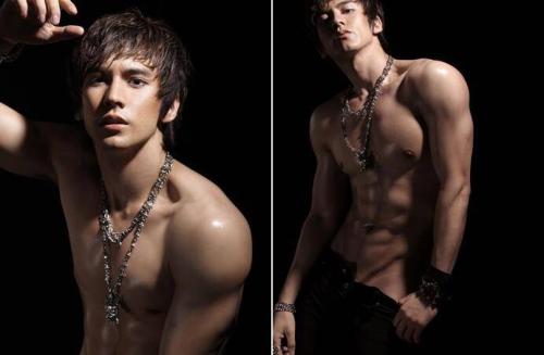 ����˶��ǰ�Ǹ���ĺ���ʷ��Ʒ�ع� ����˶���������������