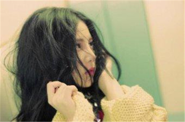 ������Ϊʲô�б�����ô�������� �������һ�׸��ʰ�ʾ��ʲô