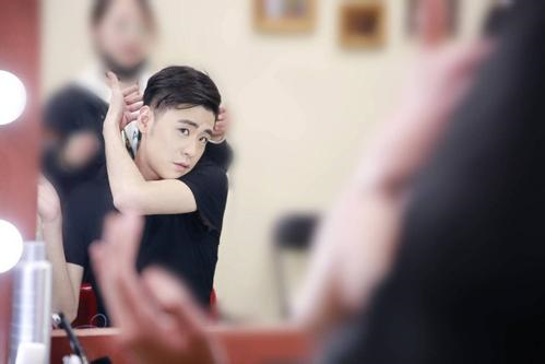 ������ǰŮ�Ѹ���һ������ô���� ǰŮ�ѿ�������˭���˽������