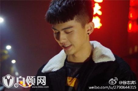 �ǳ�������־��΢���������ϼ�ͥ������ʷǰŮ�� ��־�����׹�˭