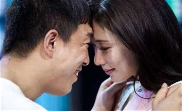 林志玲承认与黄渤热恋在一起了吗 林志玲为什么喜欢黄渤是炒作吗