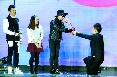 Ϊʲô˵�ź����Ǻ����������� �ź����¹�Ȩ־����������ô����