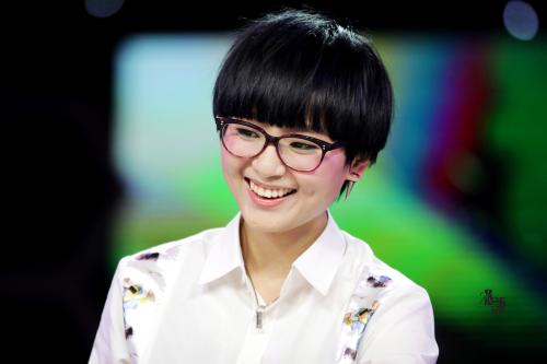 周笔畅结婚了吗跟谁和方大同关系 周笔畅方大同承认恋情在一起了