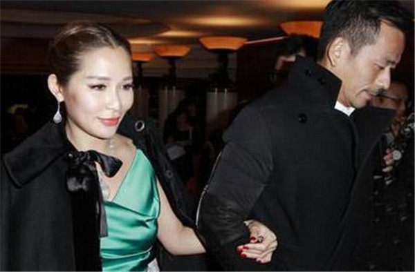 洗米华爱老婆还是小三渣男史 感觉洗米华很爱刘碧丽mandy怎认识的