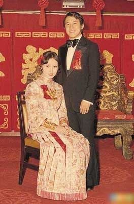 曾志伟有过几个老婆几个孩子历任老婆介绍 曾志伟风流情史揭秘