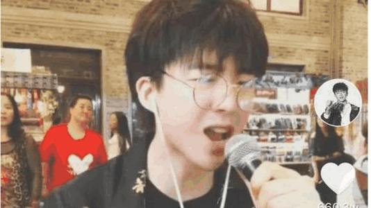 �������ĸ�ѧУ��ҵ��ô�������� ΢����������ѧ������Ů�ѽ���