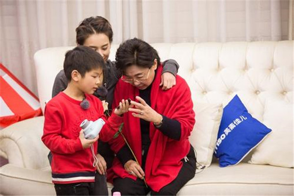 ��ʥ����һ�����Ӽ����˺�ʱ���� ��ʥ�����Ӱ���������������Ƭ