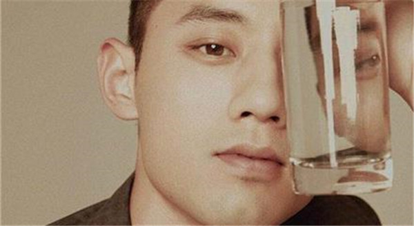 ���𱳺�Ľ�����˭�ǲ���û�� ����������Ĺ�����˭��ѩ������