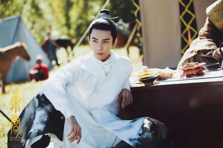 ������ϲ����С������ ��С����������˭�ͷ�С�չ�ϵ˽����