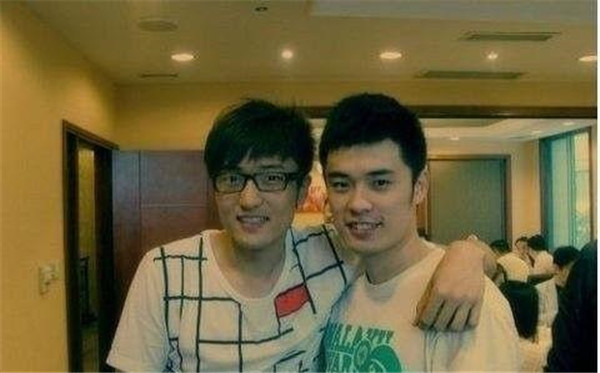 ��������ĳ����º�����Ϊʲô���� �ºպ���������ô�˻���ϵ��