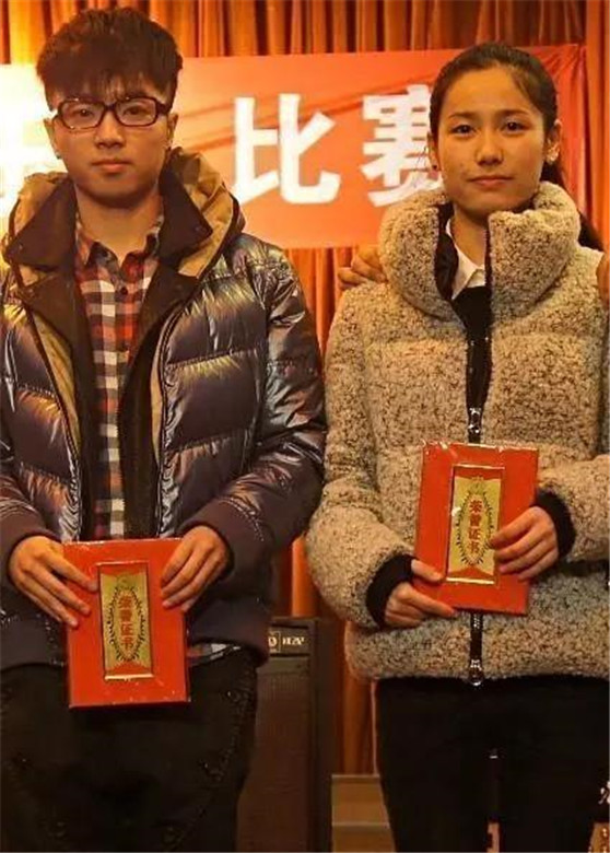 ������ǰŮ������ŵͼƬ ����������ǰŮ��Ϊʲôû�޳�����