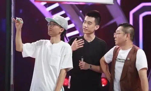 �Ӳ�ΪʲôӢ�������ʲô�� �Ӳ����Ž�ʲô���ָ���������Ƭ