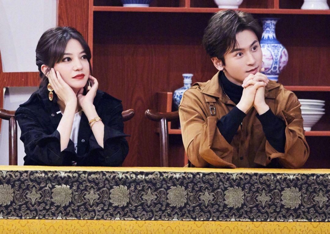 赵薇为什么喜欢张哲瀚 网曝张哲瀚豪宅片酬两千万身价究竟如何