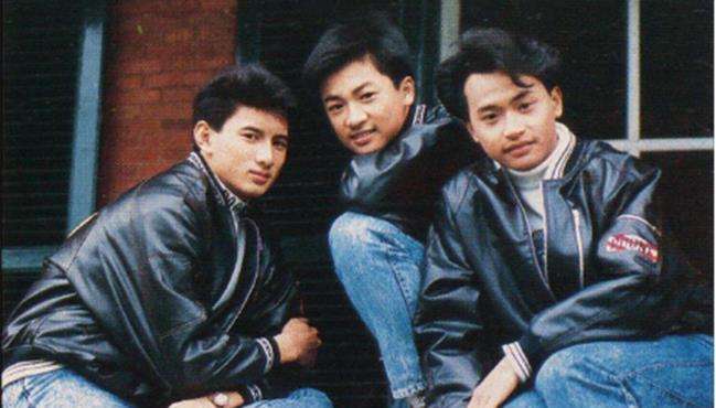 ��־�����۶�����Ϊʲô��ô���� ��־�󴩺����¶׸���������