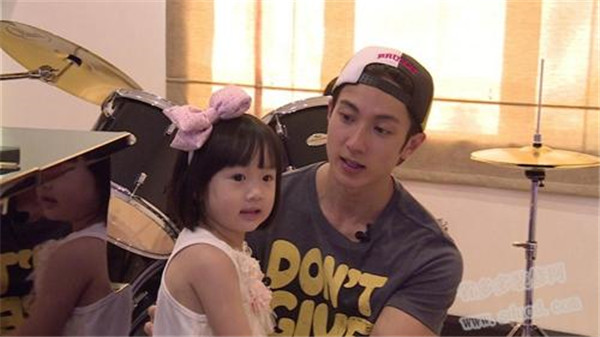 吴尊私下真实的为人怎么样扒皮 吴尊没有黑历史吗为什么那么专一