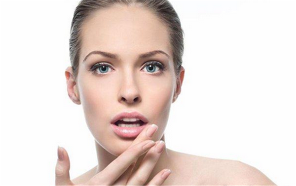 ��Һ��ô�ò���ȷ����ͼ��ˬ��ˮ�ĸ����� һ�׻���Ʒ��ʹ��˳��