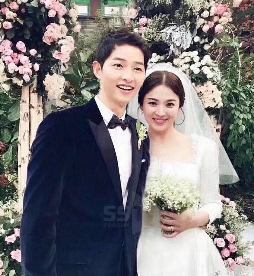 �λ������ٻ�������λ���˦�� ���ٻ��λ��ǻ���¶���ٻ���ʷ