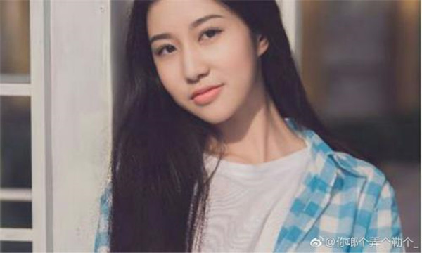 ��ӳ������ӳ��������Ůѧ�� ��ӳ���ǰ�����Ѫ��ĸ��������