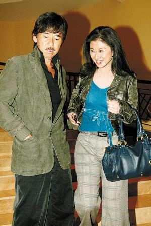 叶倩文为什么嫁林子祥却不生小孩 叶倩文和哪个男的好过出轨过谁