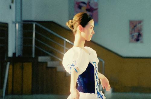 �¶������ڵ�Ƭ�����۶��� ���س¶����Ϻ�ǰ���ѳ�ĲҾ����