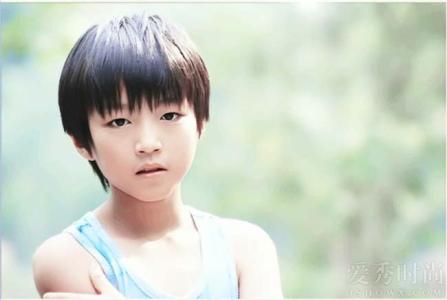 tfboys����������ǰ����Ƭ�Ա� ��������ױǰ��ĶԱ�������