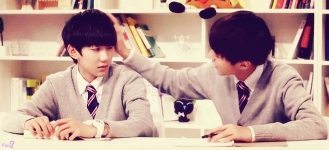 tfboys����������ǰ����Ƭ�Ա� ��������ױǰ��ĶԱ�������