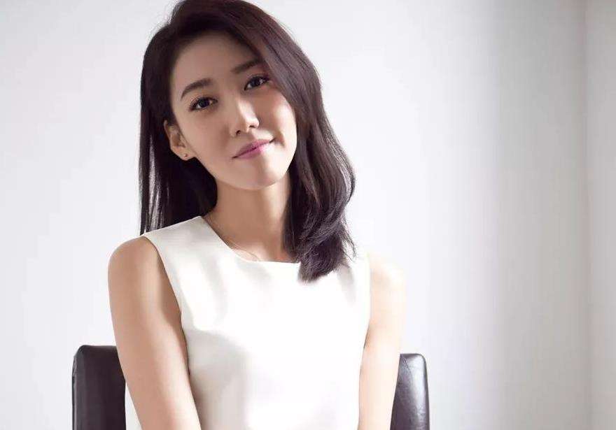 ��������������˭�͸�¶���������� ��ǽ���������Ϊɶ�ո�