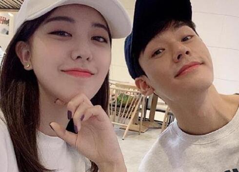 龚俊公开的女朋友是谁 网曝龚俊追过郑湫泓是恋人在一起了吗