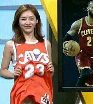 �ط�����Ů�������ȸ������ϱ���ǰ������˭ ��Ѷ�����߹�˽��ͼ