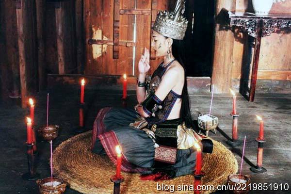 湘西超邪乎的落花洞女是真的吗 落花洞女是疯了吗死时的高清照片