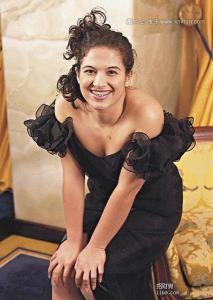 萧百成结了几次婚情史为何抛弃何超英 何超英女儿萧玟铮多大照片