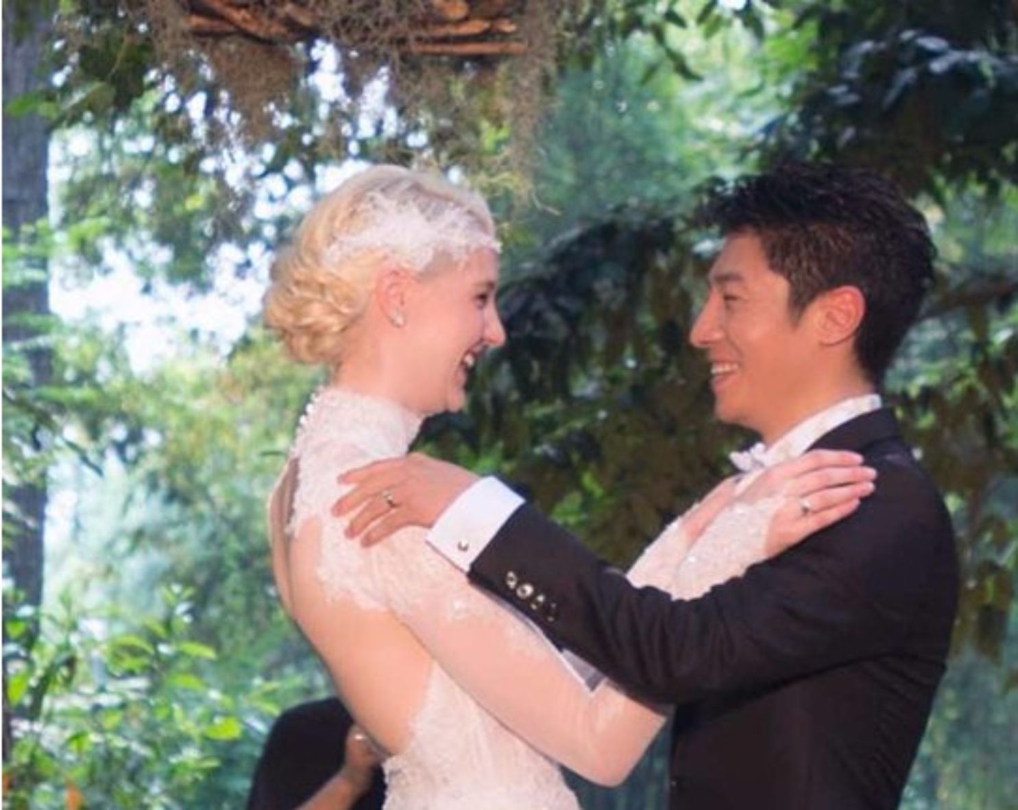 ��׺�������զ��ʶ����״��� ��������׵���ʷ������ع�