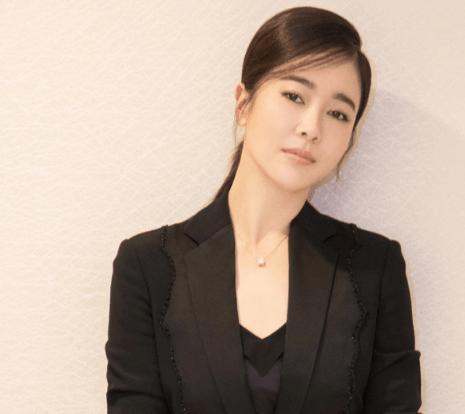 �����Ϊ�β�Ȣ��С�� ��С���м����Ϲ������ɷ��Ȩ��������¶