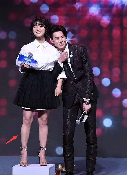 ����δ��ͼ�����ѷ���Ƭ�ع��ְ������� δ��ͼŮ����ͼƬ̫����