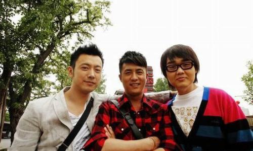 于嘉萌到底什么来头身份个人资料背景介绍 家里很有钱是富二代吗