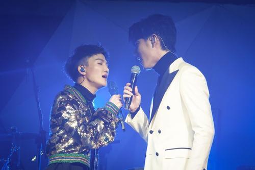 王晰说周深娘是真的吗为什么取关周深 王晰周深粉丝互撕始末揭秘