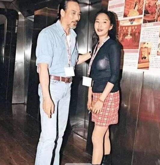 ����ǿ��ԭ��������˭��ѩ���� ����ǿ�м�������ѩ���Ů������