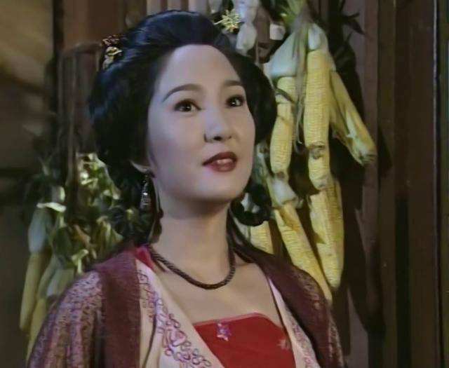 ����ǿ��ԭ��������˭��ѩ���� ����ǿ�м�������ѩ���Ů������