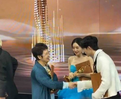 ����ӱ���ط���1��5��ô���� ����ӱ����һ������ǰ���������