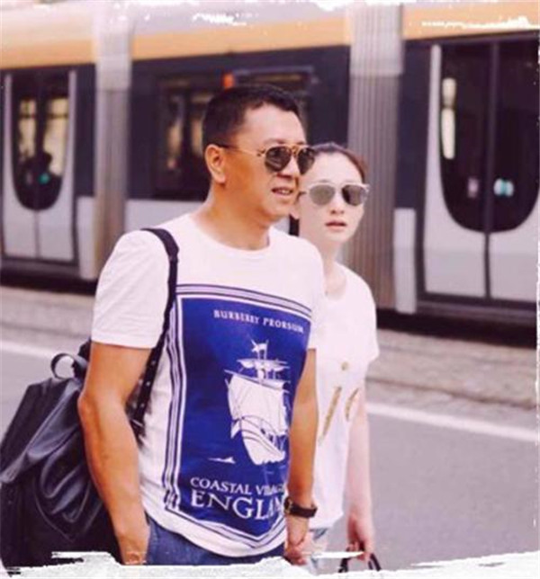 李小冉有孩子了吗为什么不生孩子 李小冉为什么消失几年经历了啥