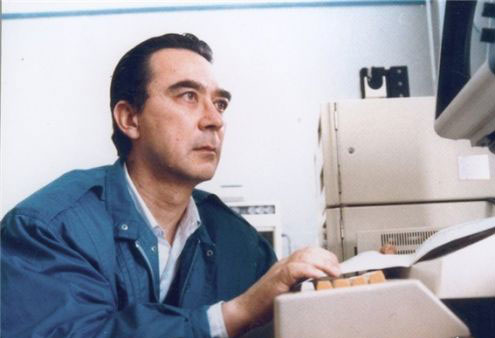 ������Ժʿ�ǻ�Ѫ��������� �������������������Ƭĸ�׶���ͼ