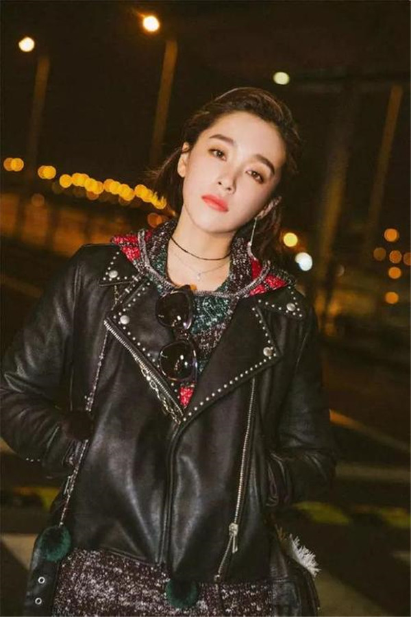 �����ӵ��۾�������ɫ��ô��������ͫ�� �����ӵ��۾������ͼƬ