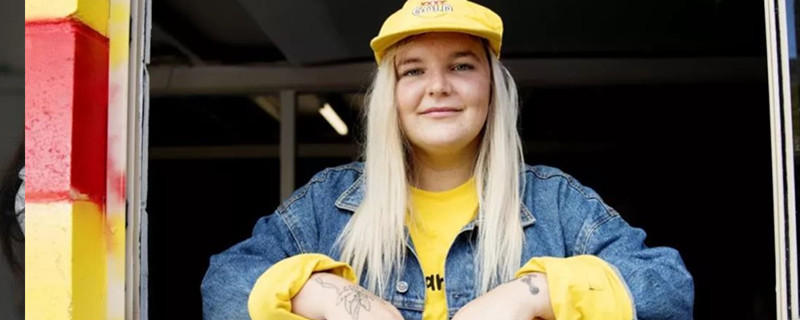 dance monkey是谁的歌