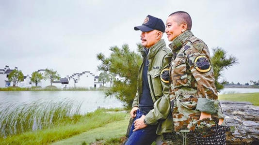 徐锦江老婆殷祝平为啥叫蚂蚁个人资料当兵时旧照 殷祝平做啥工作