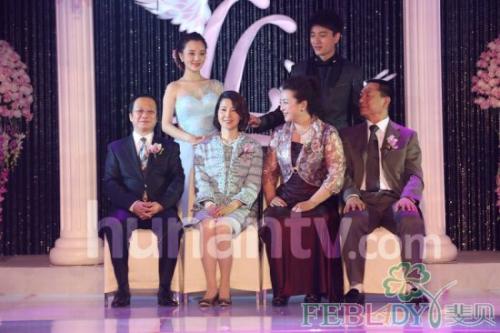 ��С贸�ĸ������������� ��С�������ΰ���ٻ������ɷ���˭