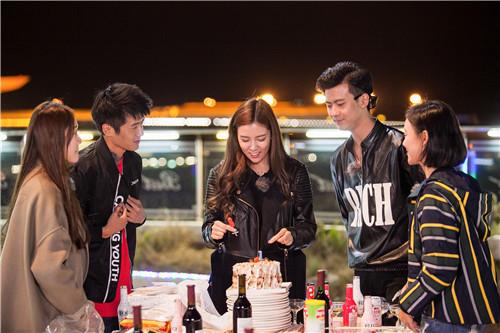 宋妍霏的男朋友是mark段宜恩 赵顺然承认喜欢宋妍霏什么关系