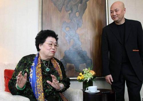 ��������˻�ʷ�й����λ�����һ��������Ƭ ������Ķ��Ӷ����